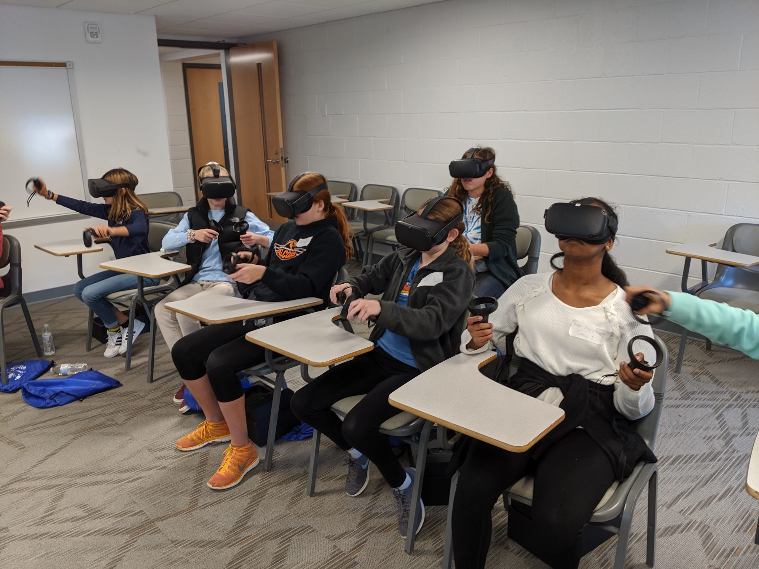 7th Grade STEM Girls and Virtual Reality