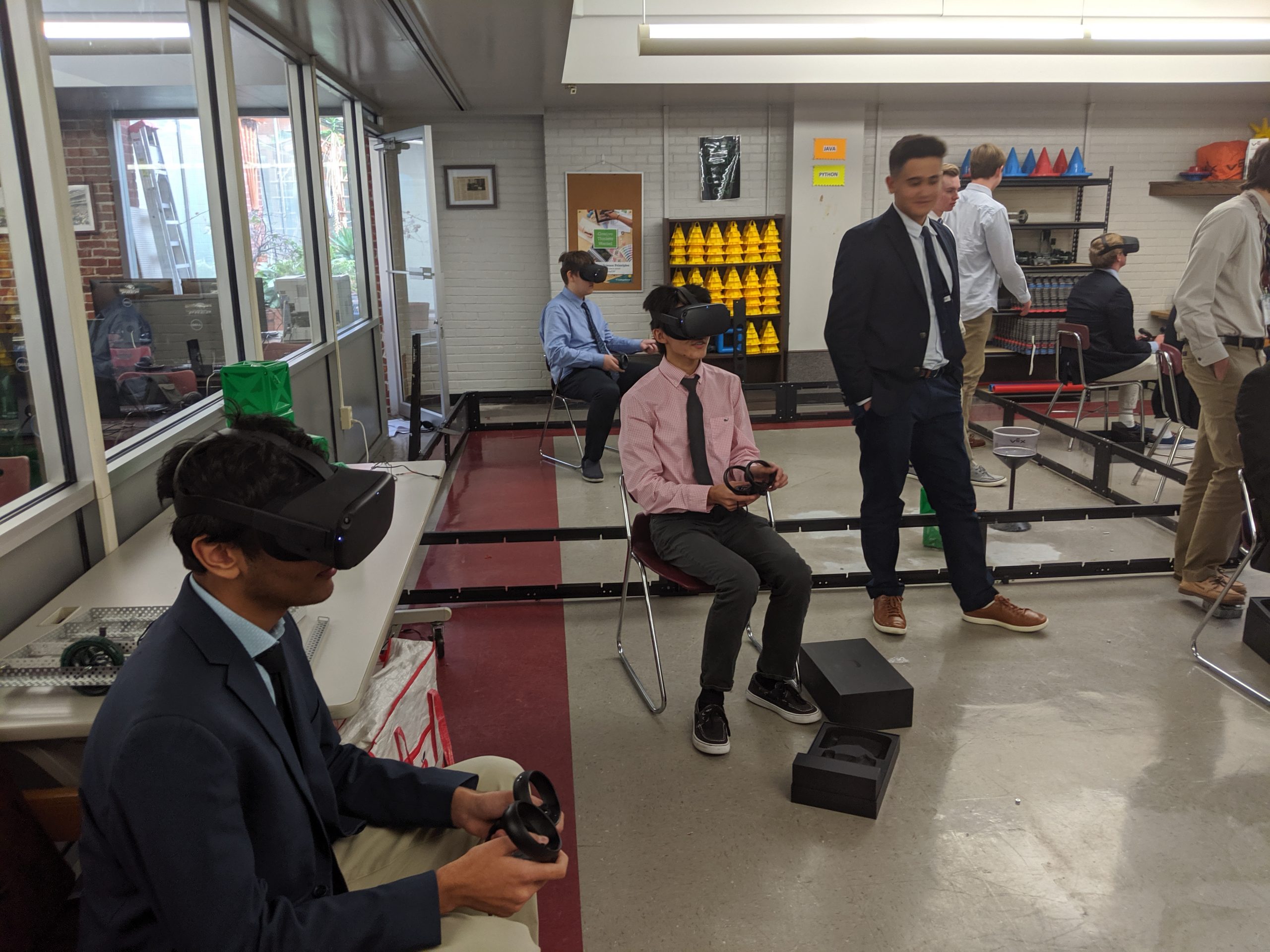 AP Computer Science – High School Seniors in Virtual Reality